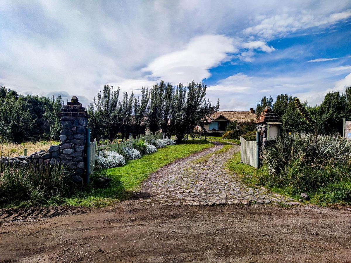 Chilcabamba Lodge Machachi ภายนอก รูปภาพ